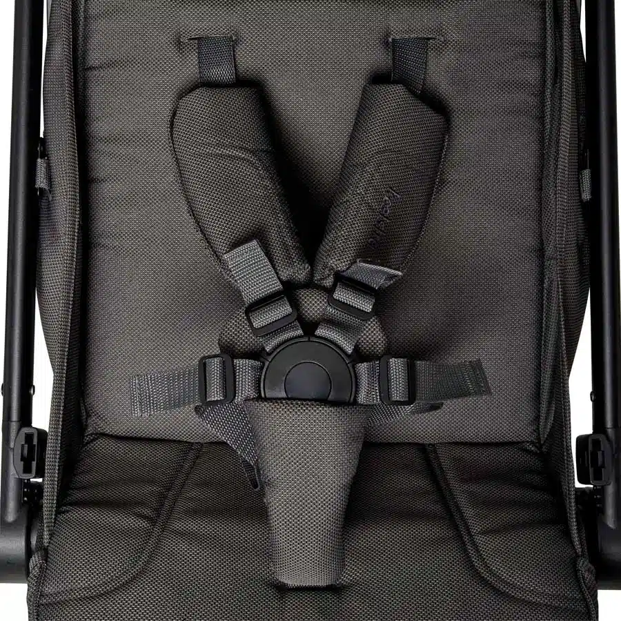 12435 7 react antraciet closeup belt