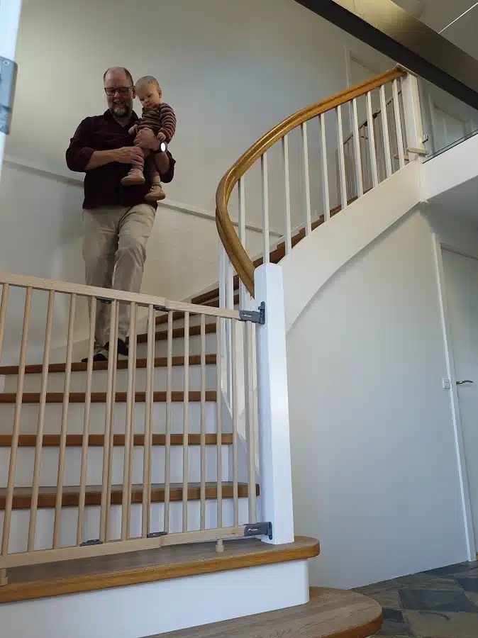 15503 magas biztonsagi kapu lepcsohoz babydan mona fa 65 110 cm